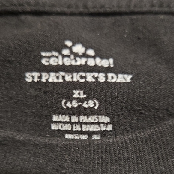 SP4 EUC Way To Celebrate Graphic Tee Sz XL Winged Celtic Cross St Patricks Day - Picture 8 of 10